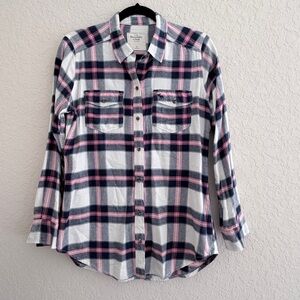 Abercrombie & Fitch Women's Pink/ Navy Plaid Long Sleeve Button Down Shirt Sz M